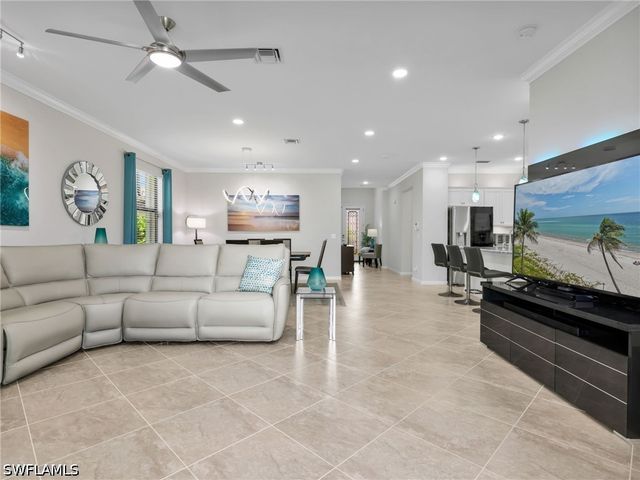 4383 Bismark WAY, Naples, FL 34119