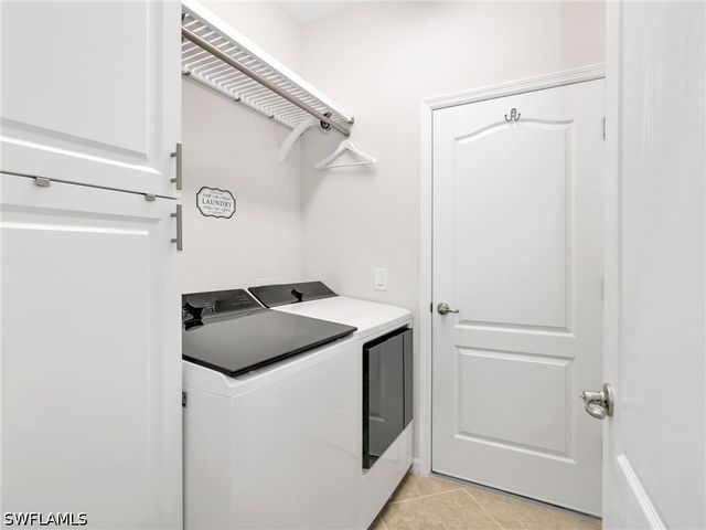 4383 Bismark WAY, Naples, FL 34119