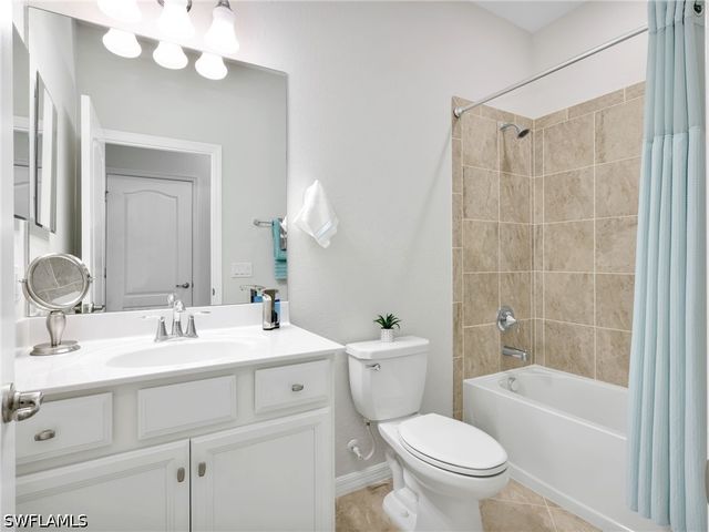 4383 Bismark WAY, Naples, FL 34119
