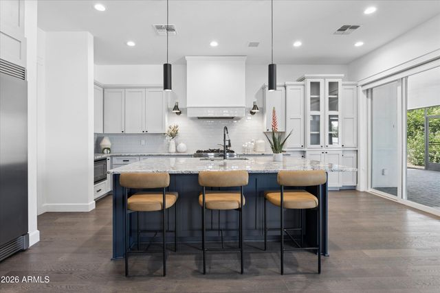 4432 N 38TH Street, Phoenix, AZ 85018