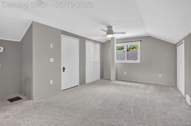 561 W Saratoga Street, Ferndale, MI 48220