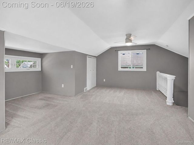 561 W Saratoga Street, Ferndale, MI 48220