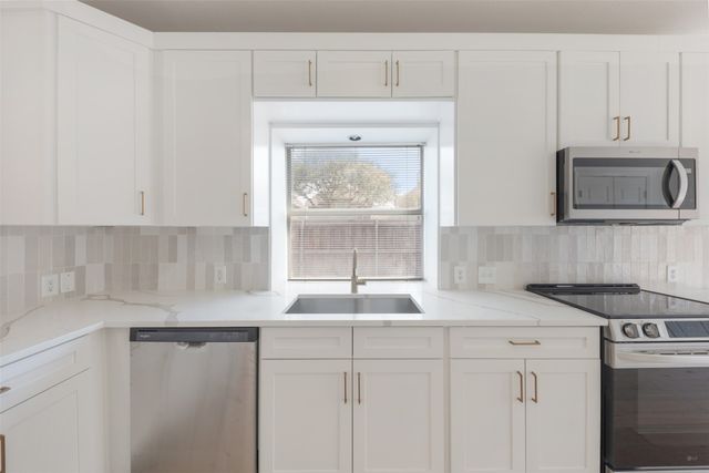 11573 Chaucer Drive, Frisco, TX 75035