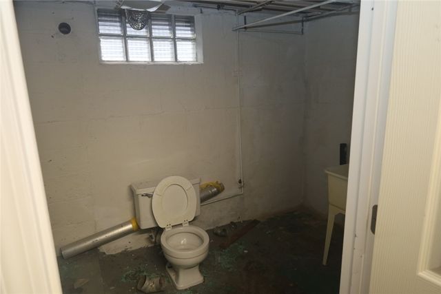 635 Large Ave, Clairton, PA 15025