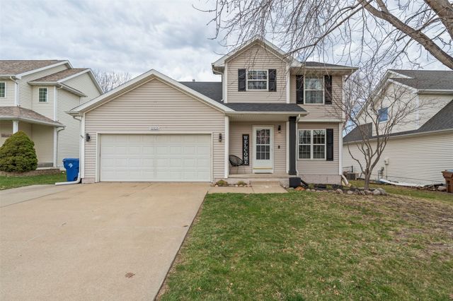 12323 Tanglewood Drive, Urbandale, IA 50323