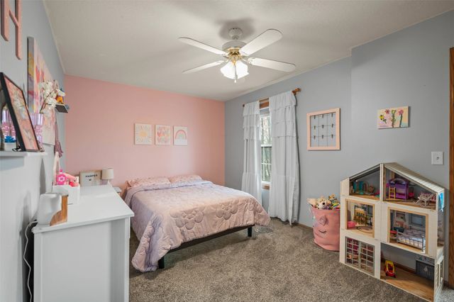 12323 Tanglewood Drive, Urbandale, IA 50323