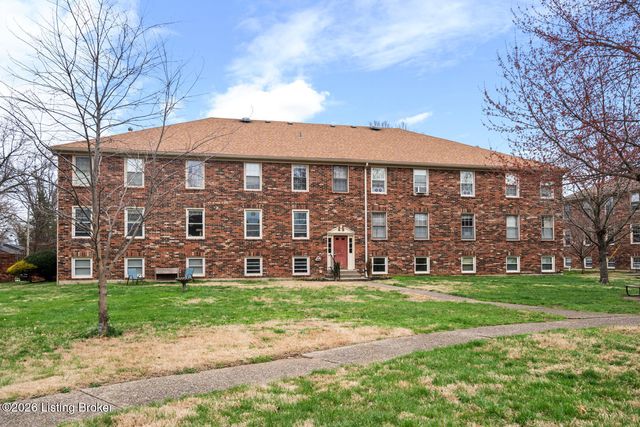 1008 Lake Way, Louisville, KY 40222