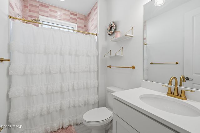 8424 Landshark Boulevard, Panama City Beach, FL 32413