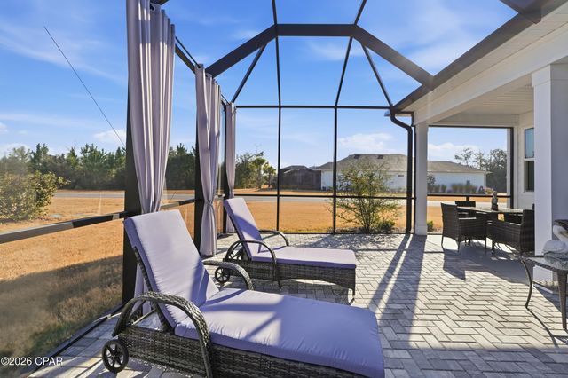 8424 Landshark Boulevard, Panama City Beach, FL 32413