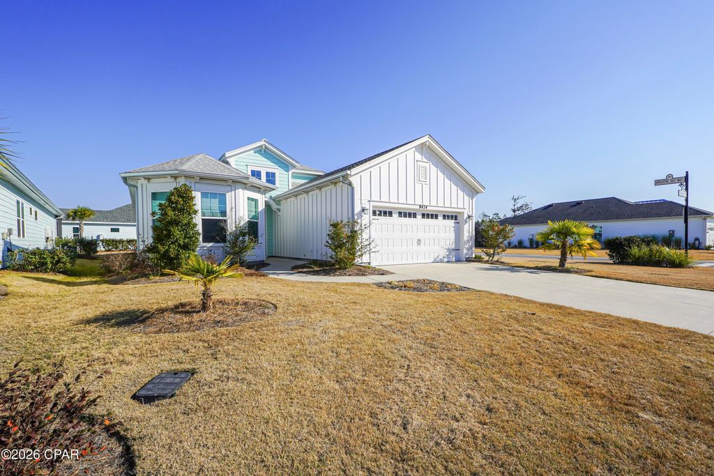 Image 3 of property listing at 8424 Landshark Boulevard, Panama City Beach, FL 32413