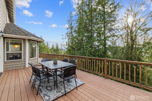 9329 318th Place NE, Carnation, WA 98014