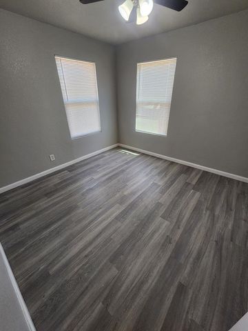 205 Waverly Ave, Midland, TX 79703