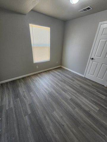 205 Waverly Ave, Midland, TX 79703