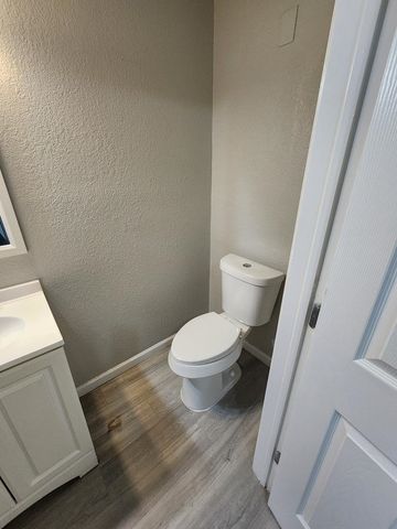 205 Waverly Ave, Midland, TX 79703