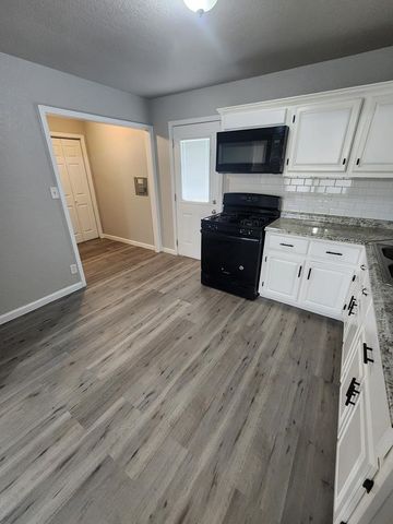 205 Waverly Ave, Midland, TX 79703