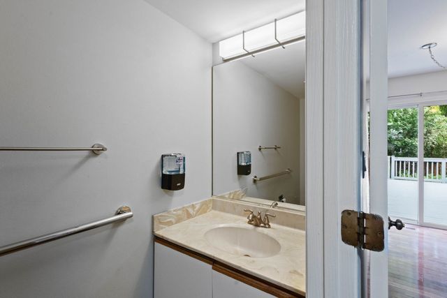 912 Matthew Court, Naperville, IL 60540