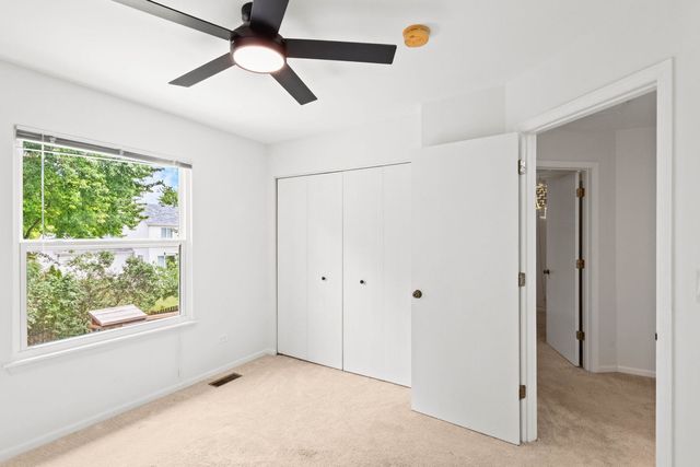 912 Matthew Court, Naperville, IL 60540