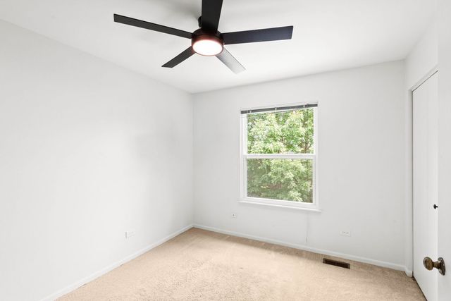 912 Matthew Court, Naperville, IL 60540