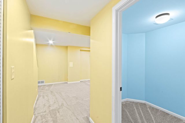 912 Matthew Court, Naperville, IL 60540