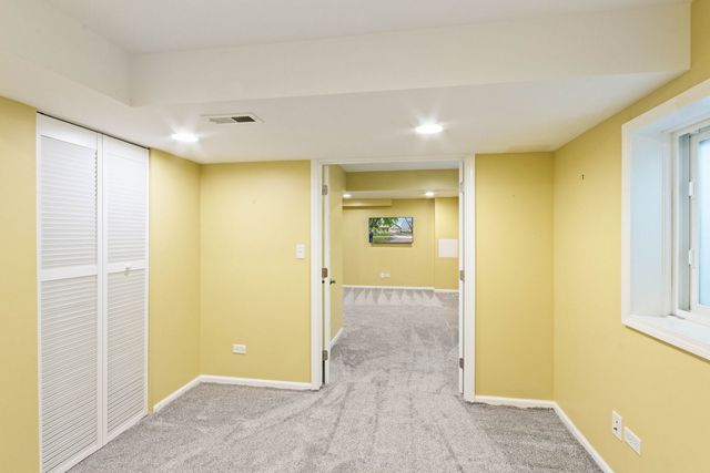 912 Matthew Court, Naperville, IL 60540