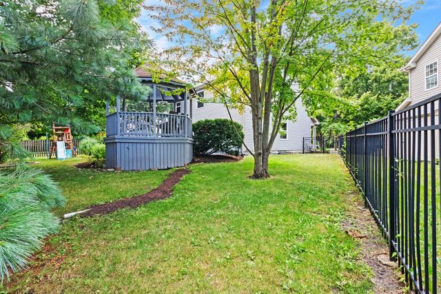 912 Matthew Court, Naperville, IL 60540