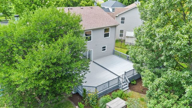 912 Matthew Court, Naperville, IL 60540
