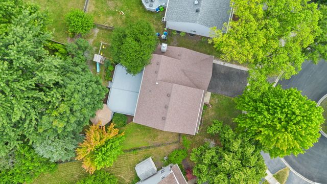 912 Matthew Court, Naperville, IL 60540
