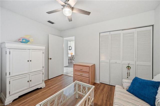 7760 Emerald CIR S202, Naples, FL 34109
