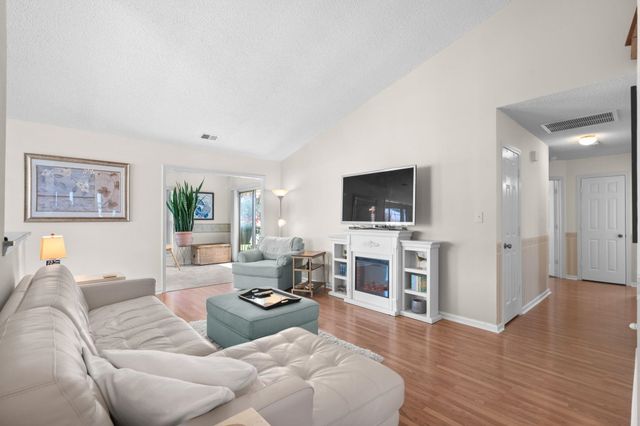 1626 Wood Thrush Dr., Murrells Inlet, SC 29576