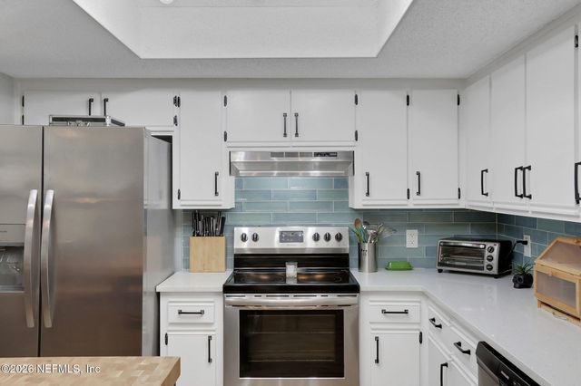 3730 SPRING LAKE Road, Jacksonville, FL 32210