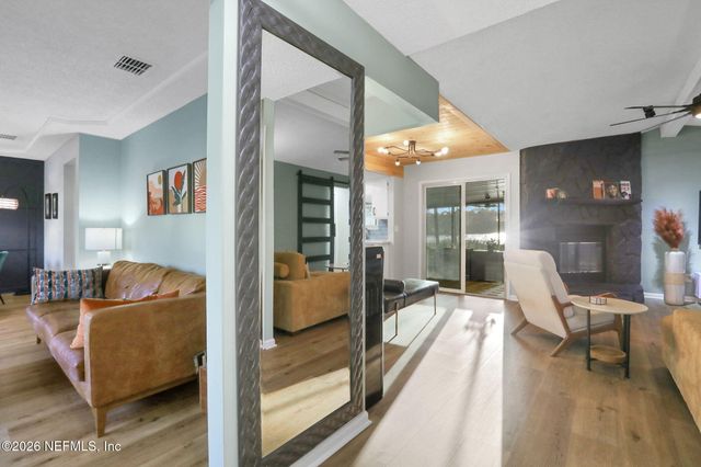 3730 SPRING LAKE Road, Jacksonville, FL 32210