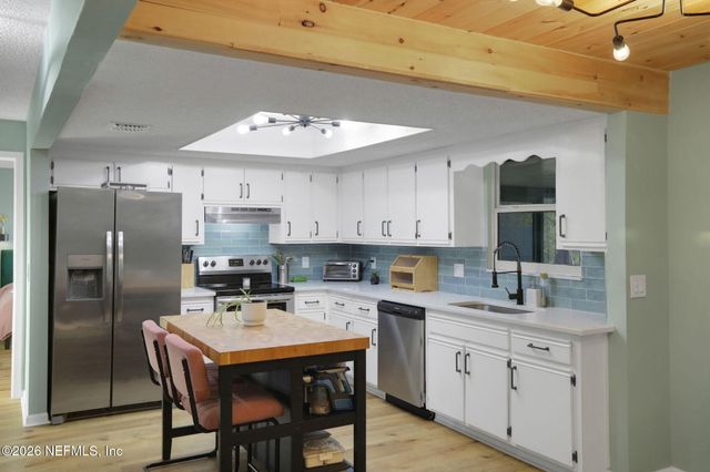 3730 SPRING LAKE Road, Jacksonville, FL 32210