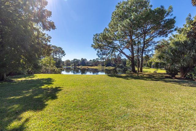 228 Matties Way, Destin, FL 32541