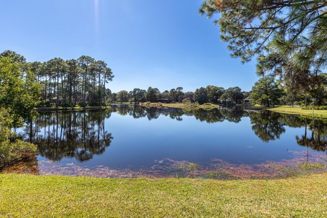 228 Matties Way, Destin, FL 32541