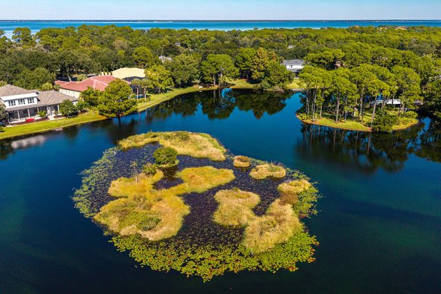 228 Matties Way, Destin, FL 32541