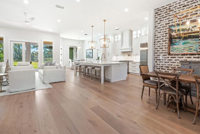 228 Matties Way, Destin, FL 32541