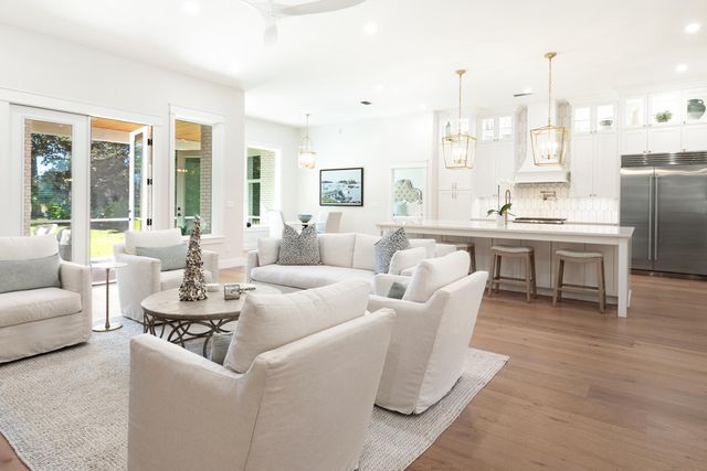 228 Matties Way, Destin, FL 32541