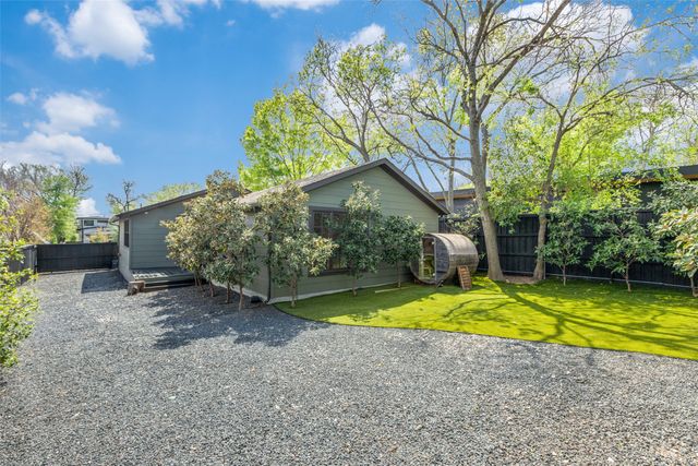 8635 Daytonia Avenue, Dallas, TX 75218