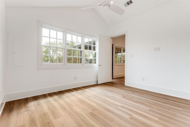 8635 Daytonia Avenue, Dallas, TX 75218