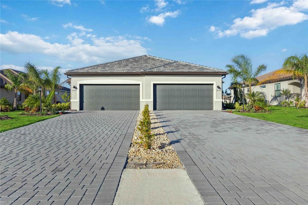 5532 SAPPHIRE STONE COVE, Bradenton, FL 34211