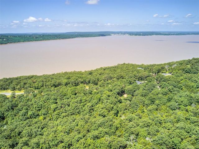 146 Patriot Pointe, Eufaula, OK 74432