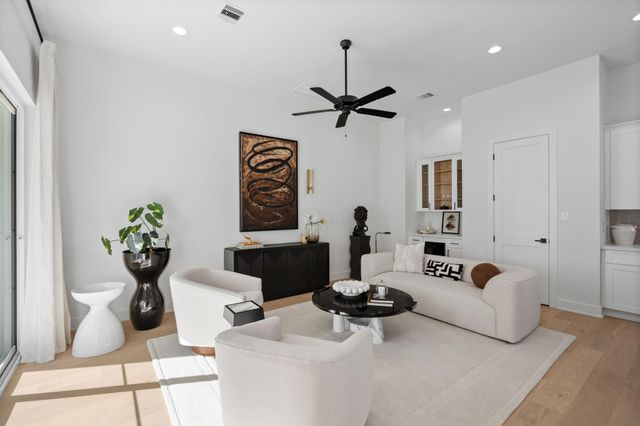 8707 Ojeman Villas Drive, Houston, TX 77055