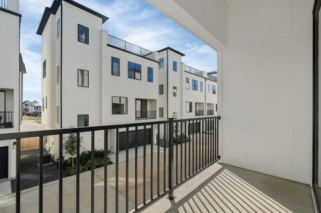 8707 Ojeman Villas Drive, Houston, TX 77055