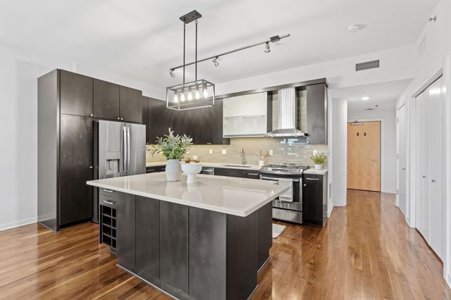 1120 S 2nd Street 512, Minneapolis, MN 55415