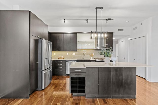 1120 S 2nd Street 512, Minneapolis, MN 55415
