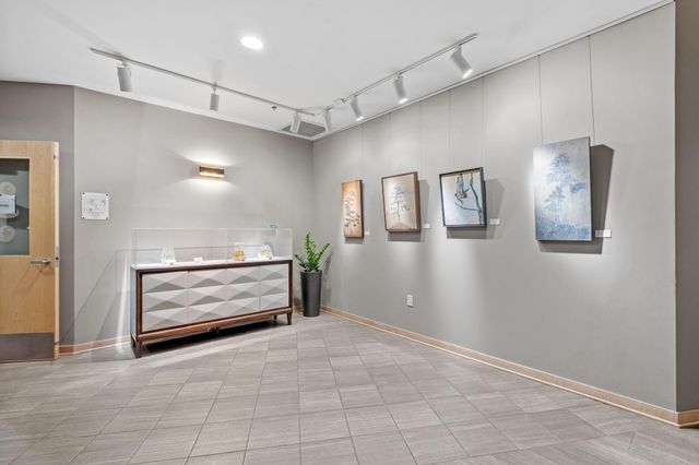 1120 S 2nd Street 512, Minneapolis, MN 55415
