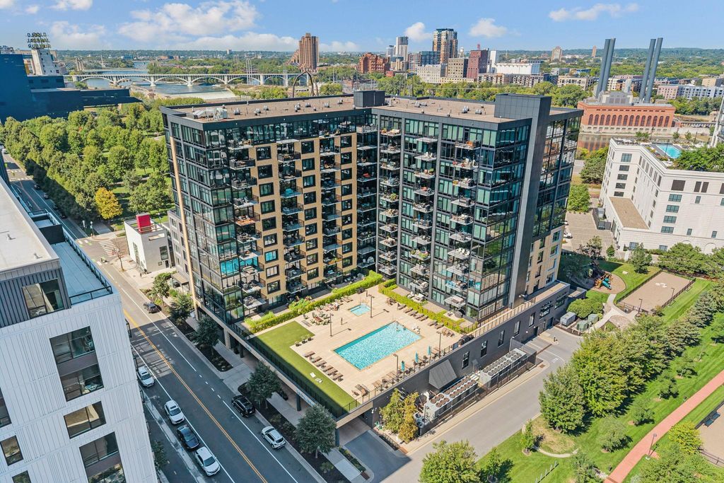 1120 S 2nd Street 512, Minneapolis, MN 55415