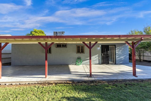 2133 Millwood Ave, Stockton, CA 95210