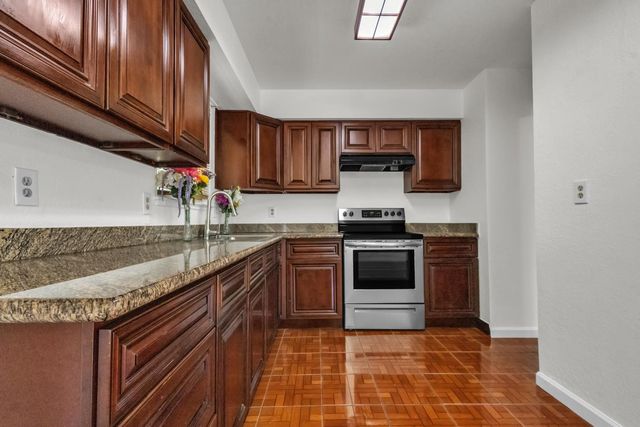 2133 Millwood Ave, Stockton, CA 95210