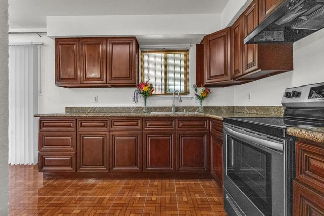 2133 Millwood Ave, Stockton, CA 95210